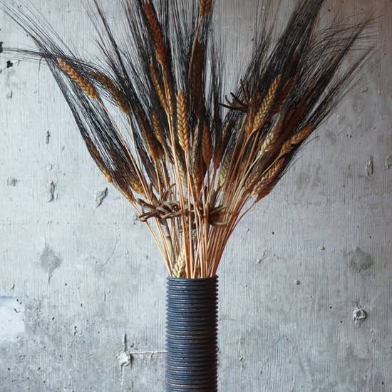 CERAMIC BOLT VASE