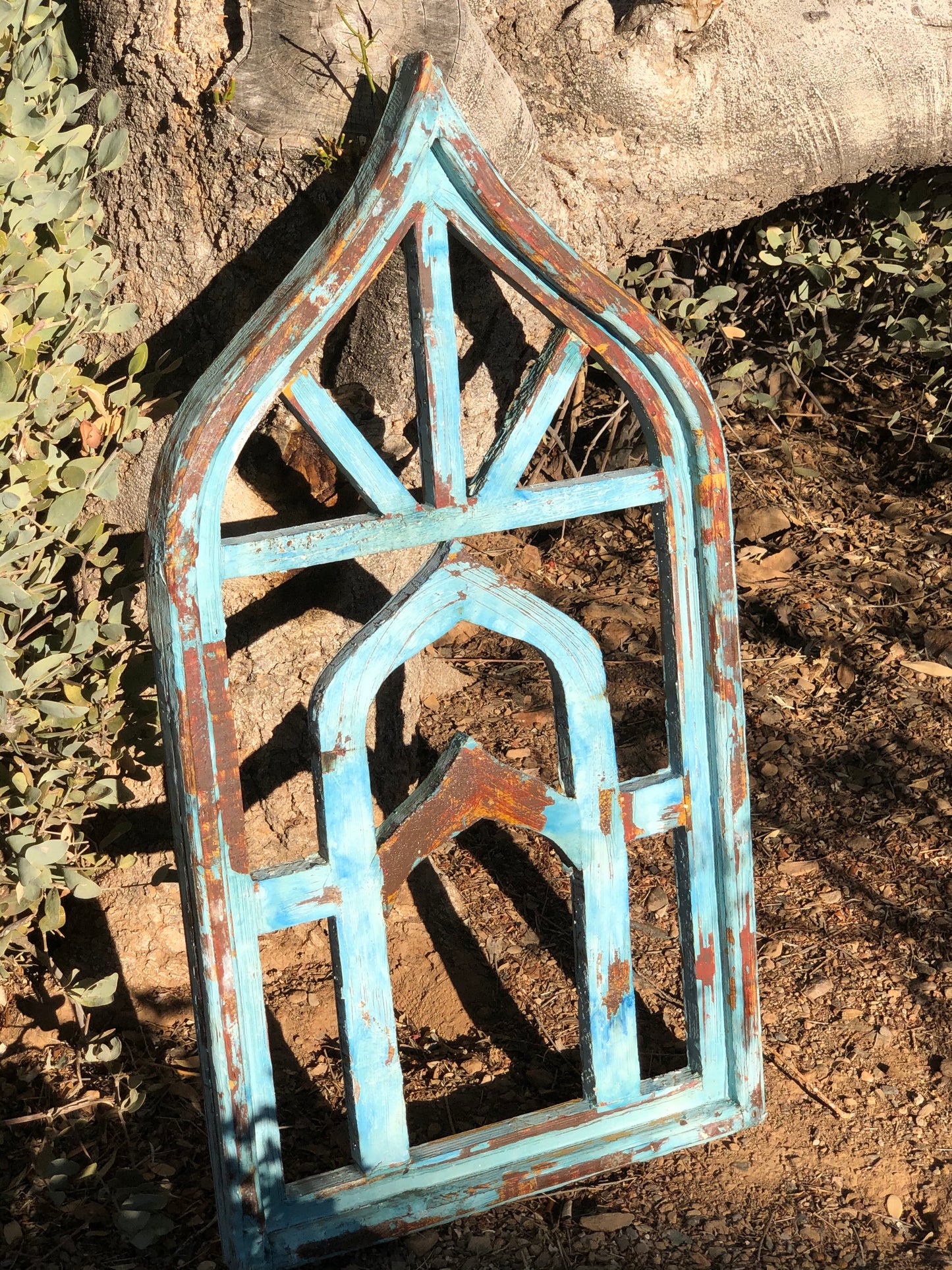 RUSTIC ARROW WINDOW PANE