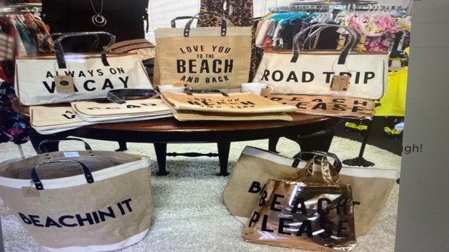 BEACHIN IT BAG