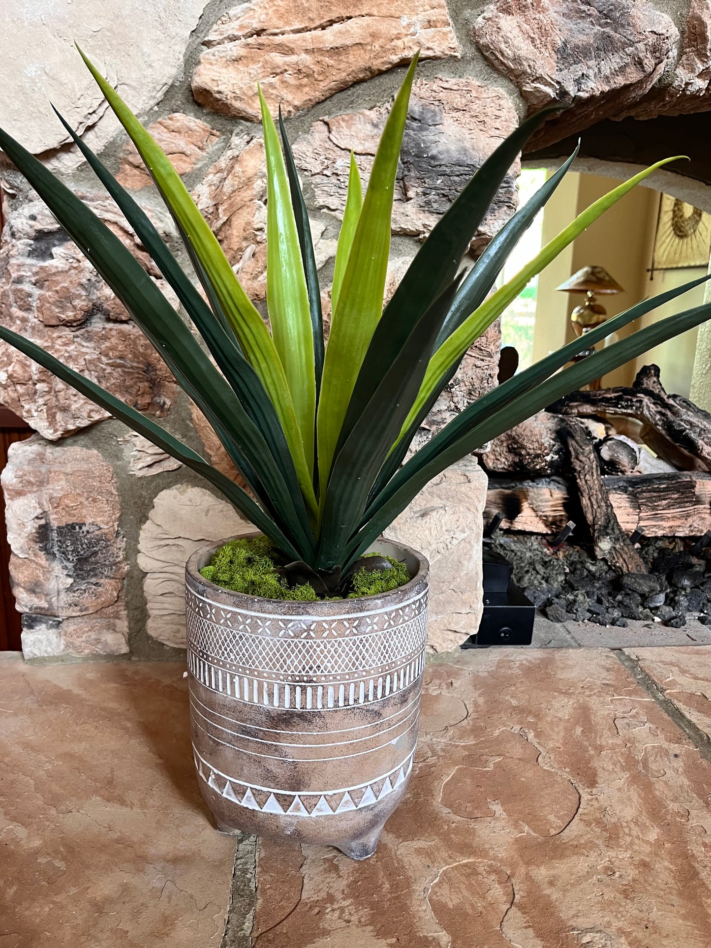 PATTERNED POT WITH FAUX AGAVE PLANT