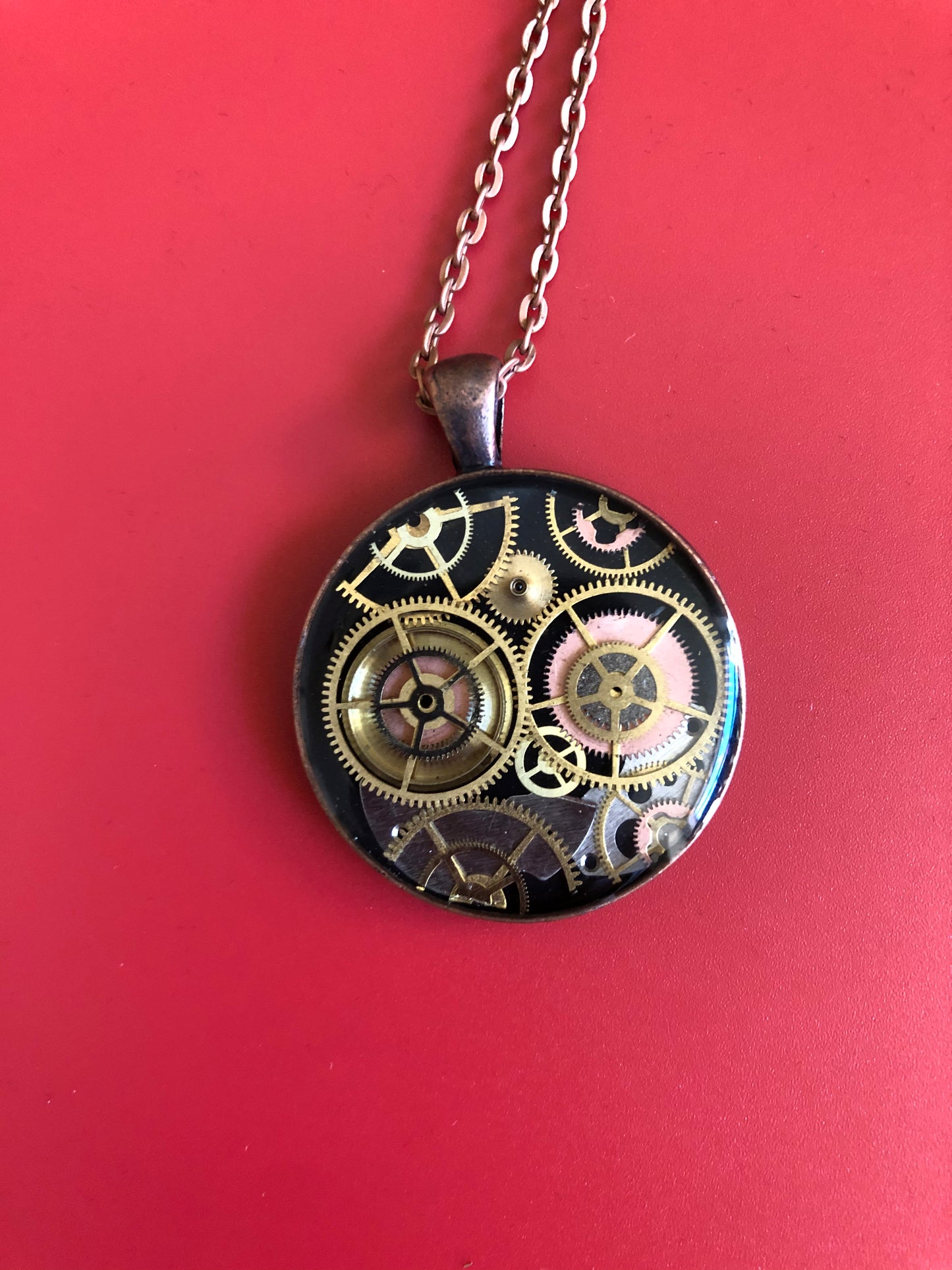ROUND ROSE COPPER NECKLACE - THE IRON ANGEL (LLC)