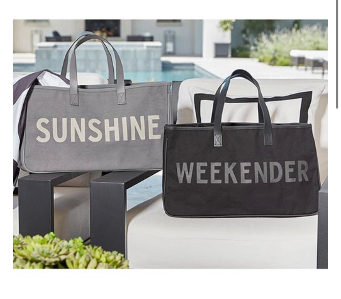 BLACK CANVAS TOTE - WEEKENDER