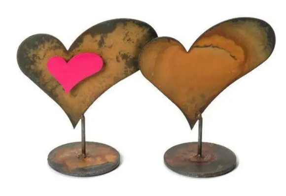 COLLECTIBLE HEART FRAME