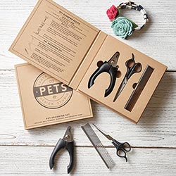 CARDBOARD BOOK SET - PET GROOMING KIT