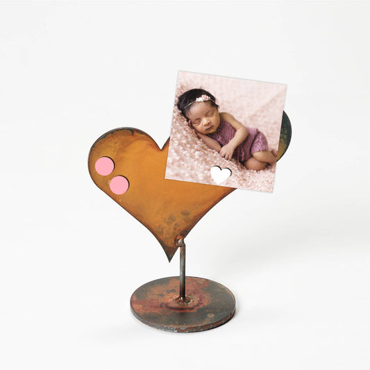 COLLECTIBLE HEART FRAME